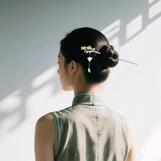 S925
