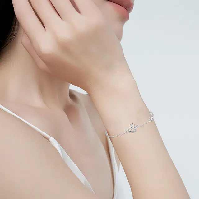 S925