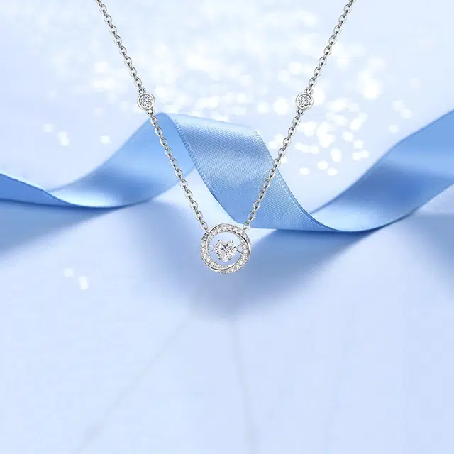 【999足银|原创首发】 凤祥囍事 老凤祥 莫比乌斯跳动的心 爱意循环爆闪吊坠锁骨链 女朋友闺蜜纪念日周年礼精美礼盒#好运 纯银 项链 女款