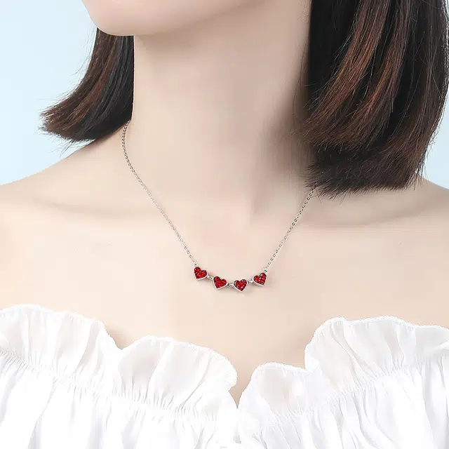 925