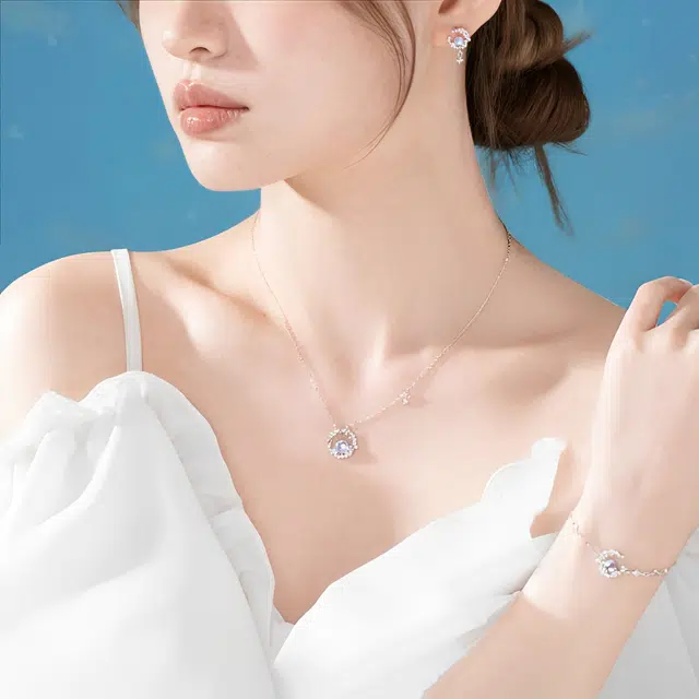 S925