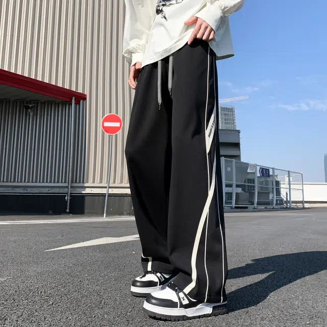 DW