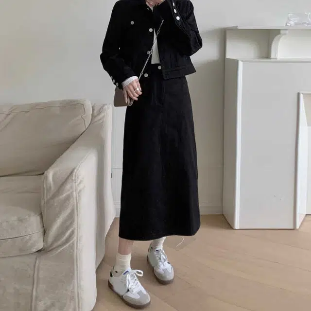 TLONELY1 ins