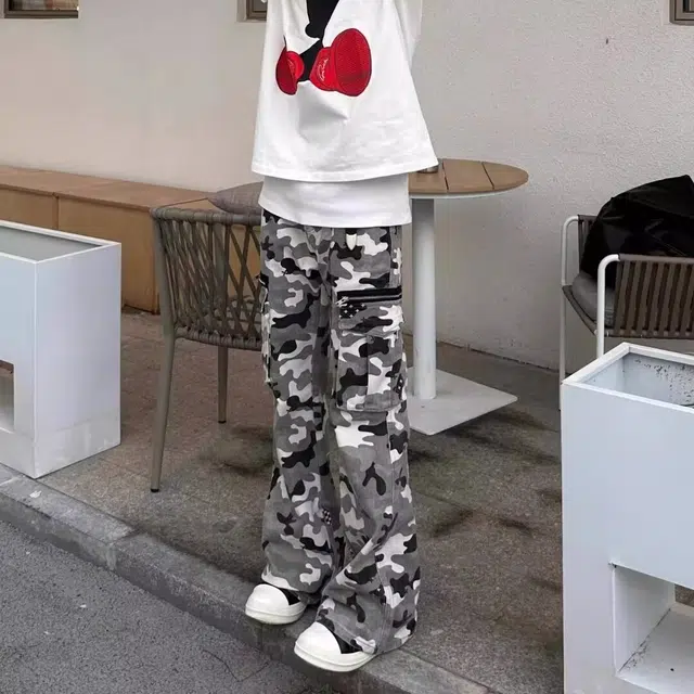 TLONELY1 VIBE