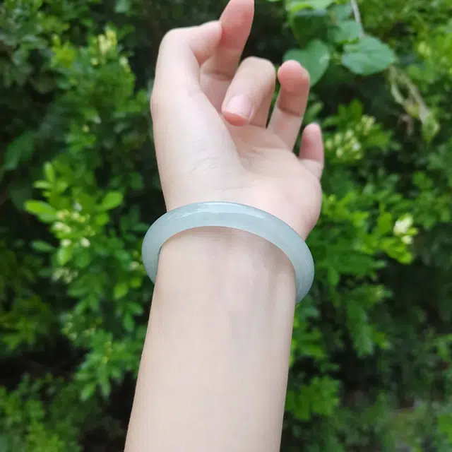 喜福礼 跨年圣诞新春礼高端绿茵茵高级感温婉 玉髓 手镯 女款