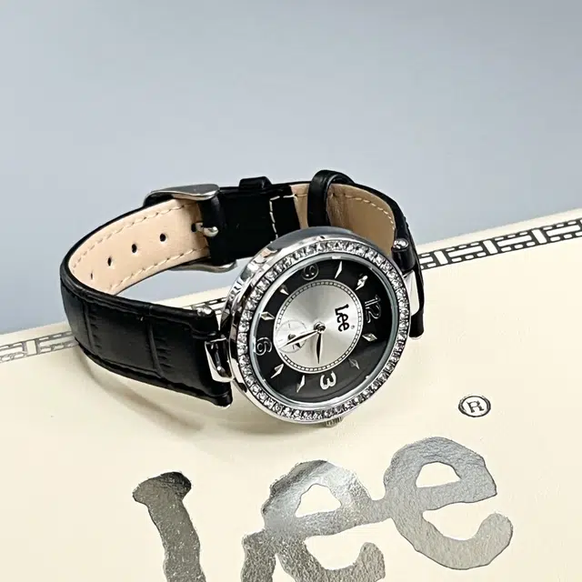 LEE insM498