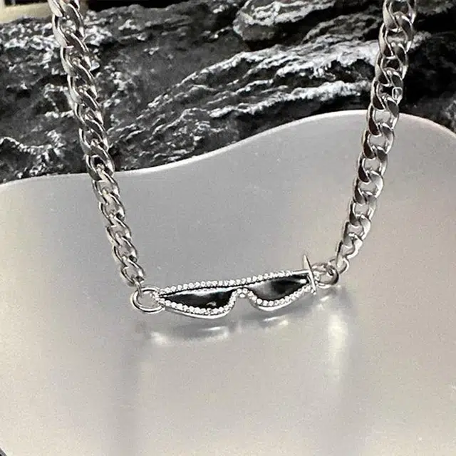 芊淑歆 眼镜轻奢小众设计个性中性高级感潮酷吊坠嘻哈 钛钢 项链 男款