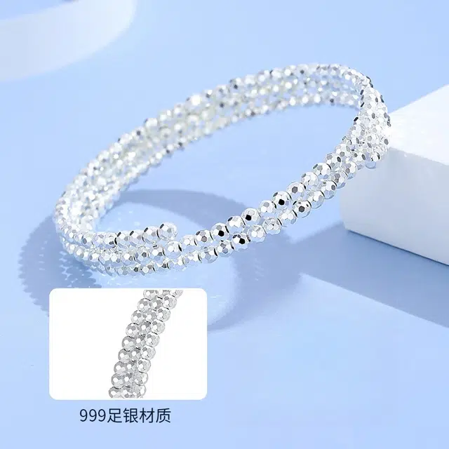 s999