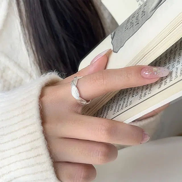栖花漫语 织造型灵动线条缠绕时尚百搭艺术感开口百搭简约通勤 钛钢 戒指 女款