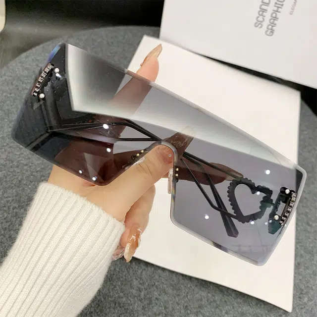 栖花漫语 连体时尚心形潮流 金属 方形 太阳眼镜 女款