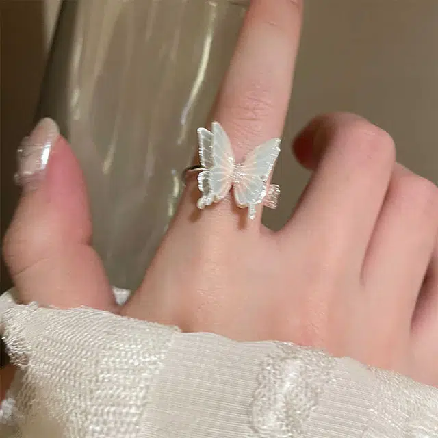 栖花漫语 超仙彩色蝴蝶小众设计轻奢高级感潮#好运 钛钢 戒指 女款