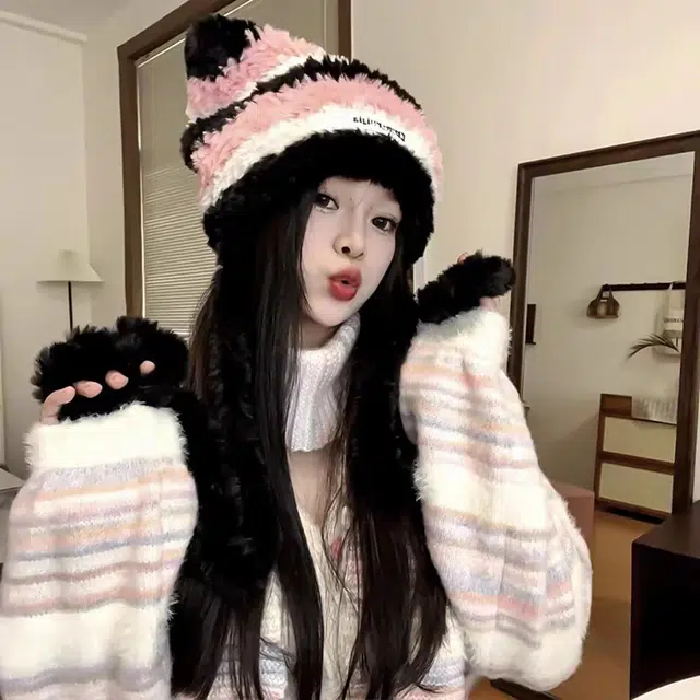 零界 可爱拼色条纹字母贴标保暖百搭 好运 涤纶 绒线帽 男女同款情侣款