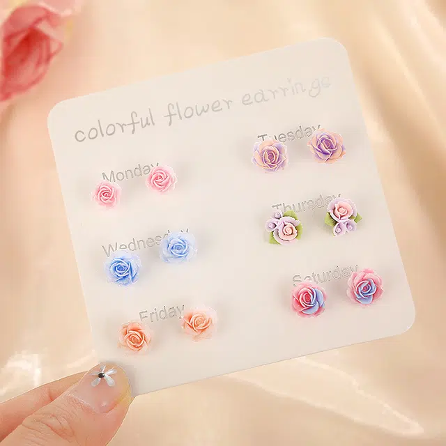 【花开半夏】 零界 甜美清新彩色花朵 小巧精致 不重样 防过敏养耳洞耳饰套装 塑料 耳钉 男女同款情侣款