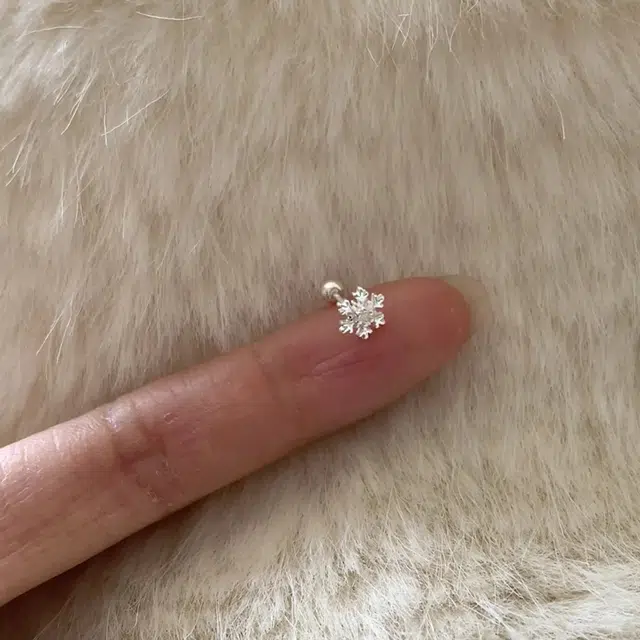 零界 雪花精灵 三秒心动 时尚好运招财轻奢潮流日常百搭上班校园穿搭通勤养耳洞防堵 合金 耳钉 女款