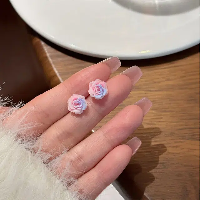 零界 甜美清新彩色花朵 小巧精致 不重样 防过敏 塑料 耳钉 男女同款情侣款
