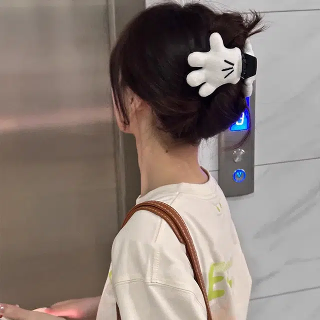 零界 可爱爪爪手掌抓夹治愈创意卡通立体#好运 毛绒 发夹 女款
