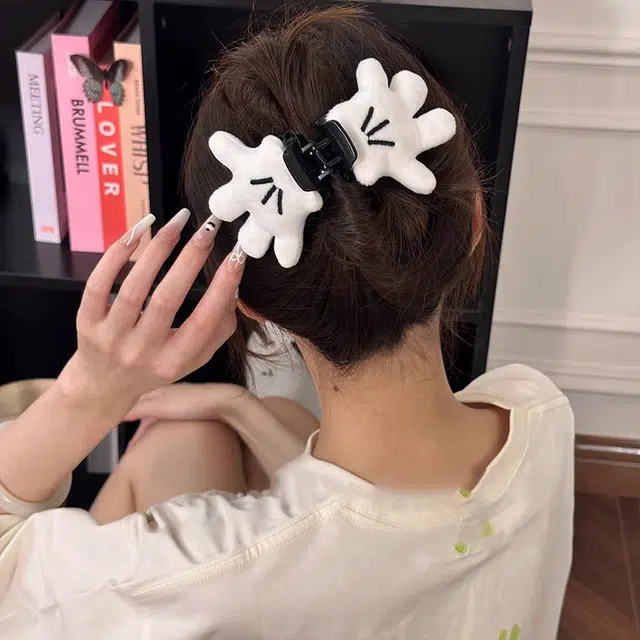零界 可爱爪爪手掌抓夹治愈创意卡通立体#好运 毛绒 发夹 女款