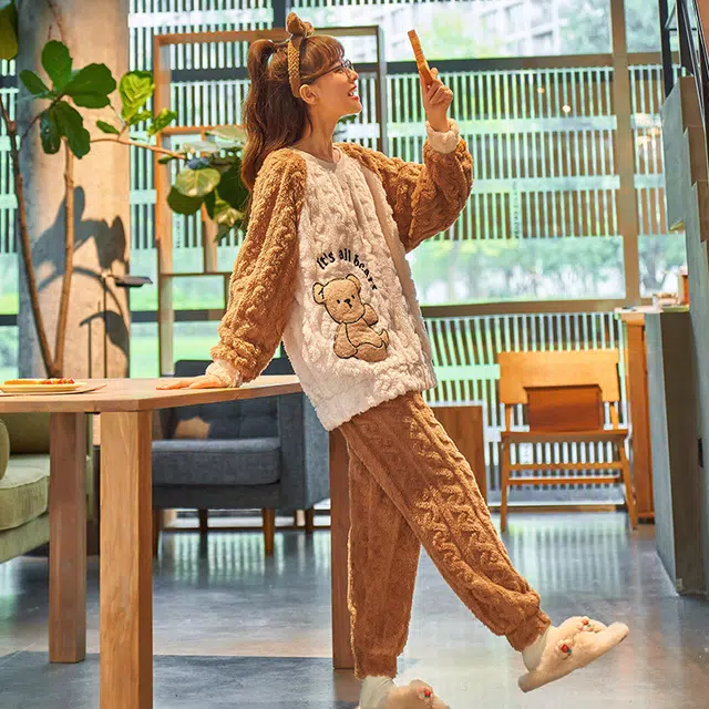 欧诗帛 珊瑚绒卡通法兰绒加绒加厚长袖长裤睡衣套装 女款 图片色