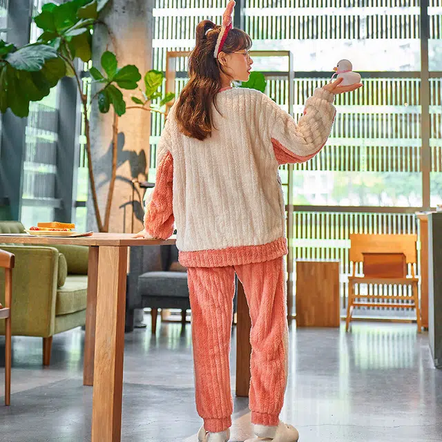 欧诗帛 卡通圆领加绒加厚长袖上衣家居服长裤睡衣套装 女款 图片色