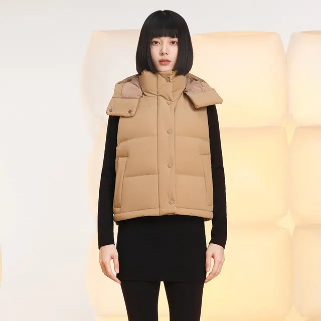 美力城 新款轻暖休闲外搭连帽保暖轻薄三防无袖羽绒服 女款