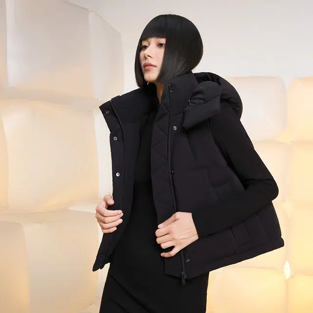 美力城 新款轻暖休闲外搭连帽保暖轻薄三防无袖羽绒服 女款