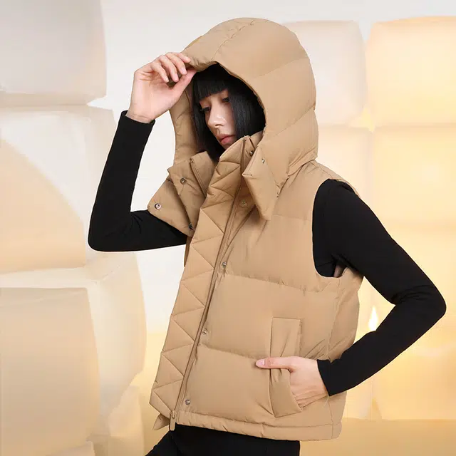 美力城 新款轻暖休闲外搭连帽保暖轻薄三防无袖羽绒服 女款