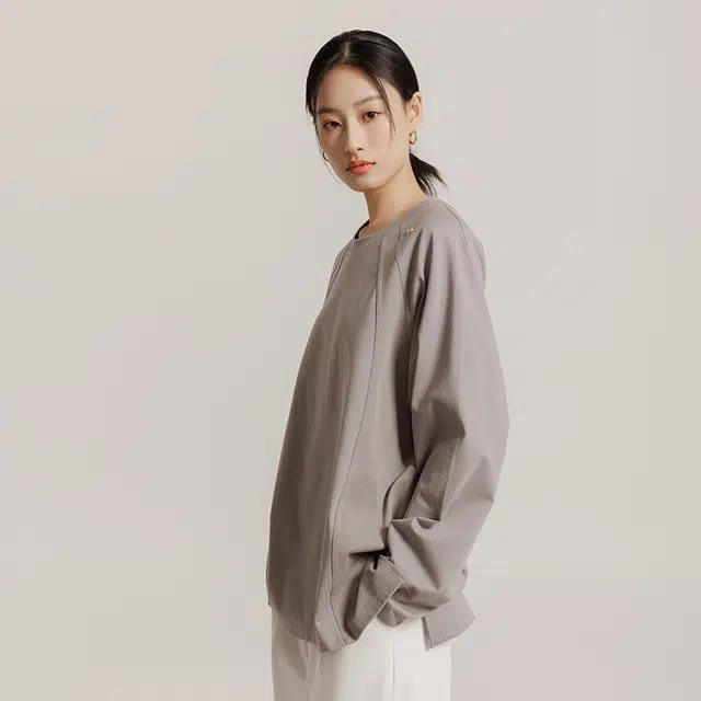 美力城 纯色圆领质感高级感复古风卫衣 女款