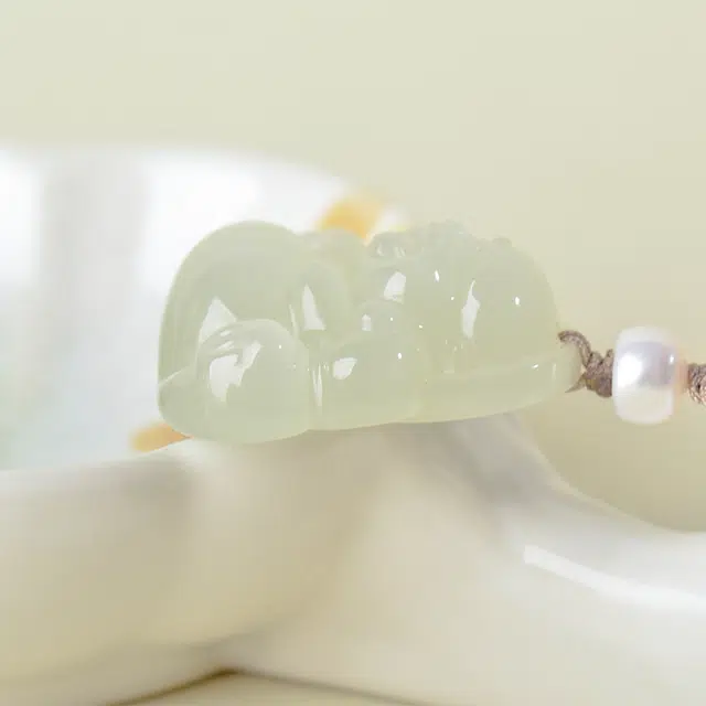 凤飞凰 新中式笑面大肚弥勒佛小众百搭设计平安#好运玉饰 项链 白玉/青白玉 女款