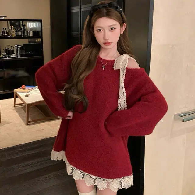 涂诗菲 氛围感性感露肩蝴蝶结系带蕾丝拼接针织衫 女款 红色
