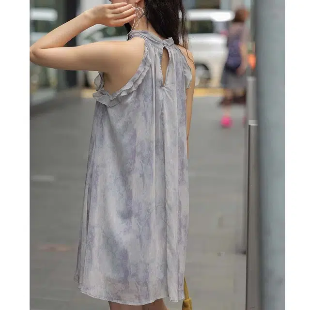 涂诗菲 挂脖印花温柔甜美小个子宽松显瘦雪纺仙女慵懒感短裙晕染无袖连衣裙 女款