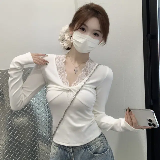 涂诗菲 韩版潮流时尚简约纯色舒适设计显瘦百搭慵懒风松弛感长袖针织衫 女款