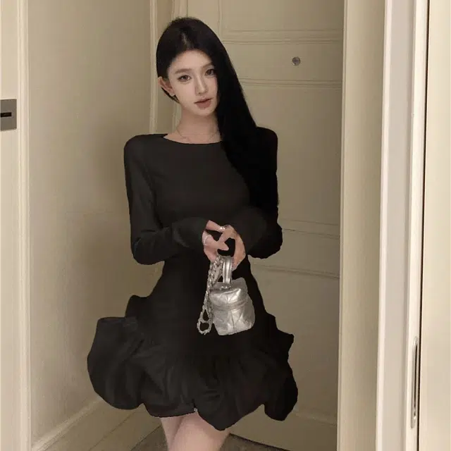 涂诗菲 立裁褶皱花瓣裙修身显瘦芭蕾风花苞长袖连衣裙 女款