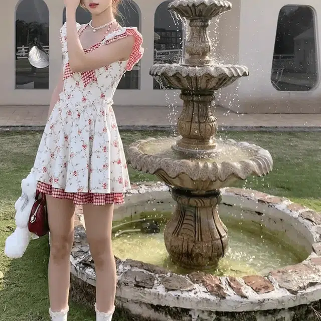 涂诗菲 茶歇法式度假风甜妹系带碎花假两件收腰显瘦短袖连衣裙 女款