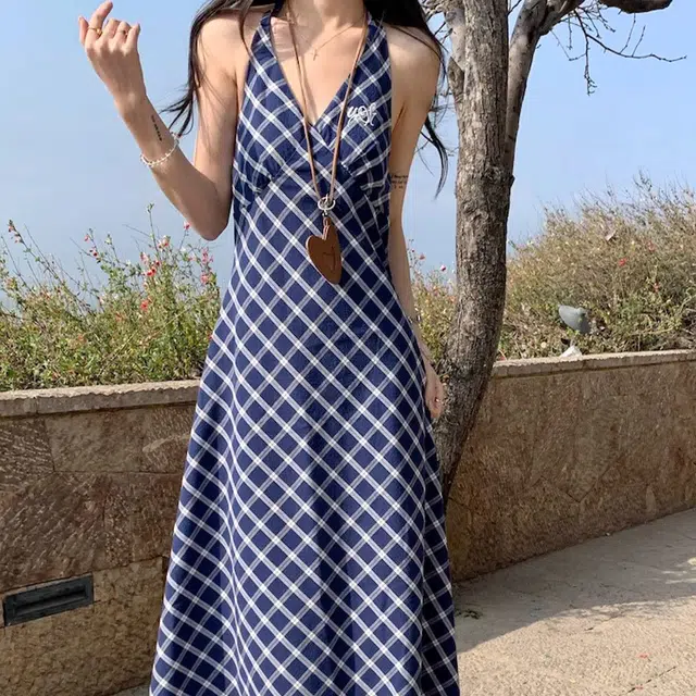涂诗菲 复古格纹辣妹度假风收腰显瘦设计感连衣裙配宽松针织外套裙装套装 女款