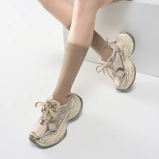 Acupuncture Classic Retro Low Dad Sneakers