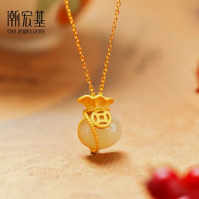 【钱袋来！】 潮宏基 福袋锁骨链 新中式轻奢国风 小巧玲珑晶莹剔透 精致设计#好运 玉髓 项链 女款