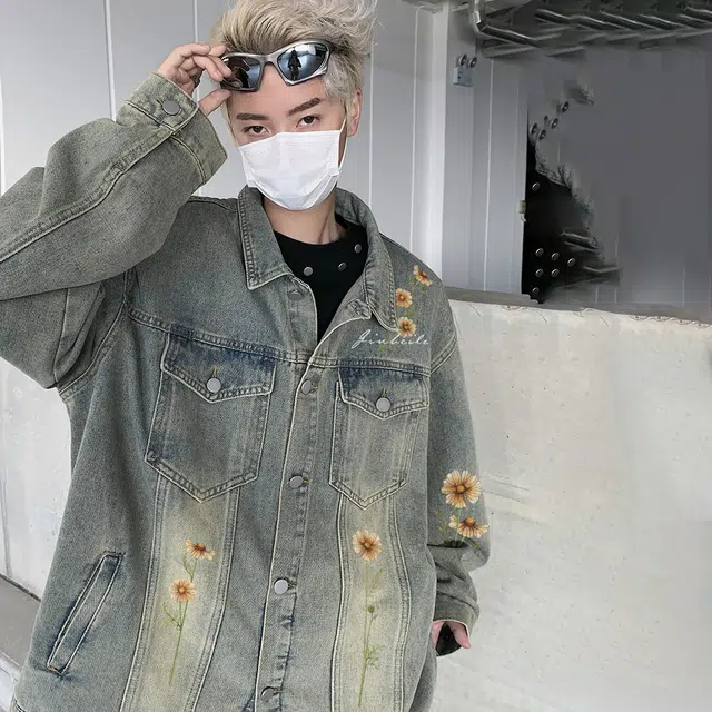 金贝勒 美式高街手绘仿刺绣植物花卉字母印花复古水洗做旧宽松潮流时尚痞帅翻领单排扣牛仔外套 男女同款
