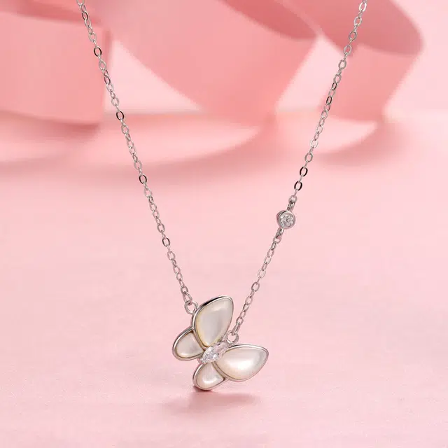 butterfly necklaceins S925