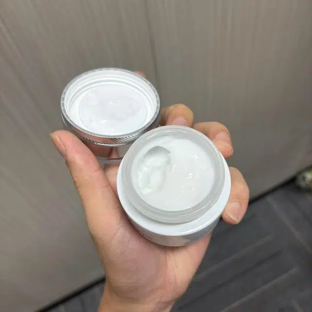 珀莱雅  光感研白精华霜 舒缓紧致保湿 干皮混合肌中性肌