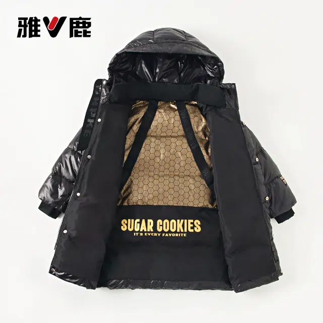 雅鹿黑金羽绒服 蓄热