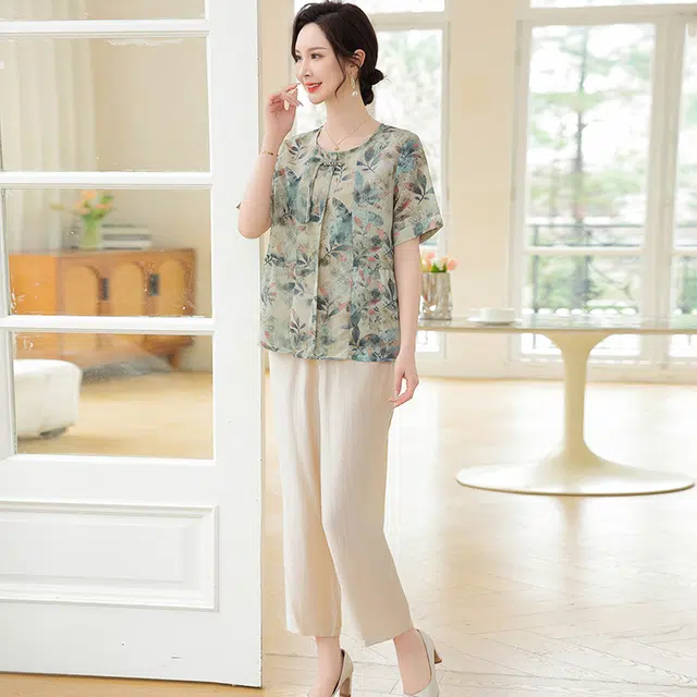 PIERRE CARDIN T