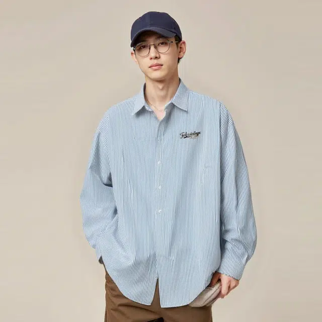 FAKE UINTAGE logo