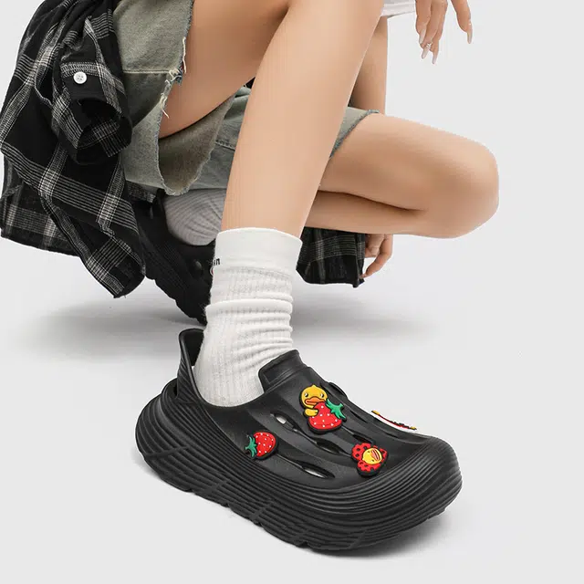 B.Duck Citywalk