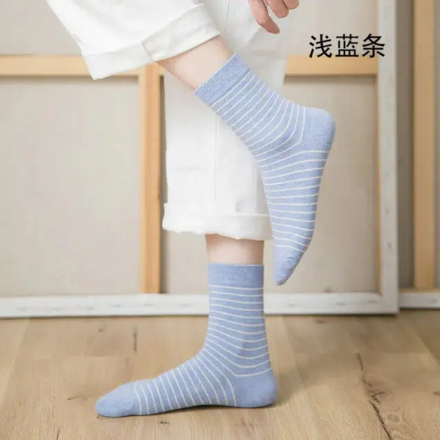 轻迎 袜子女秋冬日系条纹吸汗防臭女士女袜无骨长袜冬天厚实中筒袜 女款