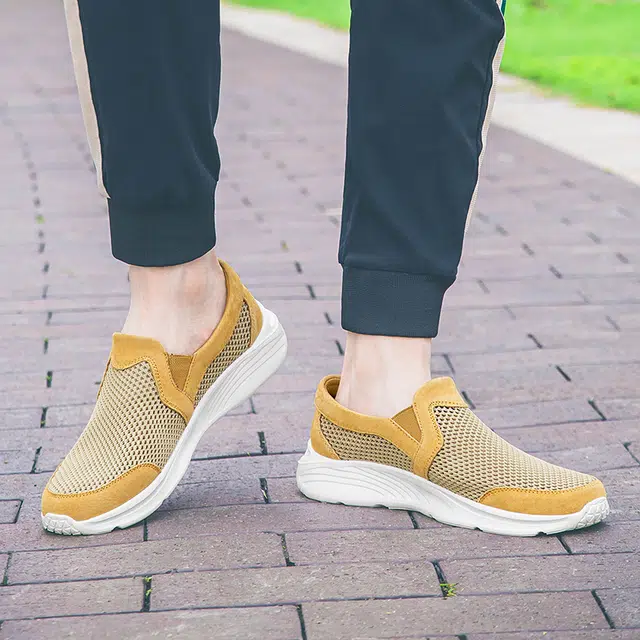 八哥 舒适百搭时尚潮流 防滑透气 低帮 生活休闲鞋 男款