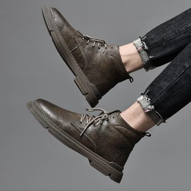 八哥 时尚舒适简约个性 短筒 马丁靴 男女同款