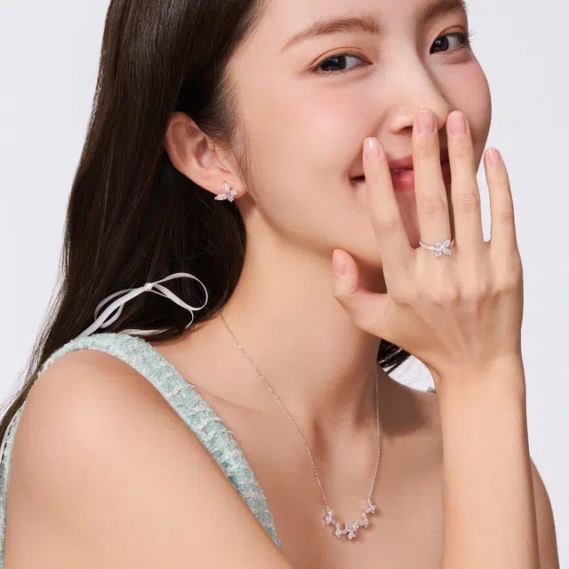 S925