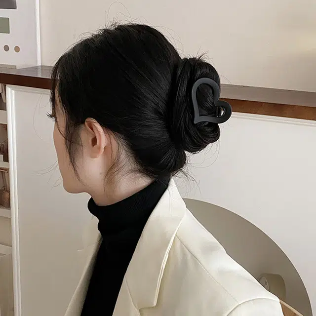 简应舒 磨砂爱心百搭 亚克力 发夹 男女同款情侣款