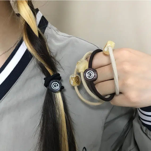 简应舒 可爱笑脸百搭 树脂 发圈 男女同款情侣款