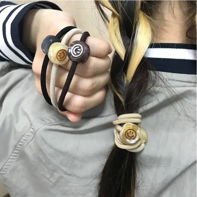 简应舒 可爱笑脸百搭 树脂 发圈 男女同款情侣款